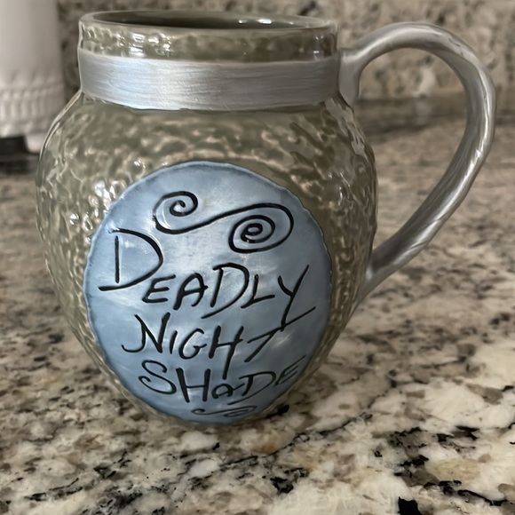 Nwot nightmare before Xmas mug - Picture 3 of 6